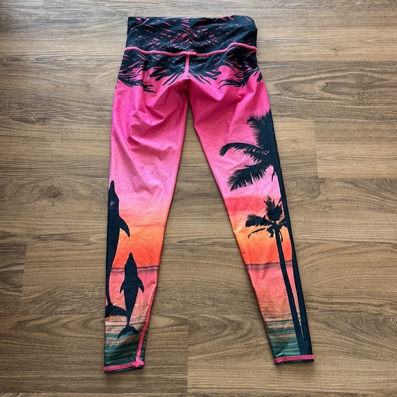 Teeki Yoga Pants - Picture 2 of 3